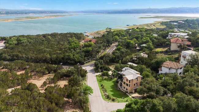 property at 13801 Lakeview Dr