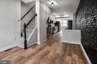 708 N Duncan St photo'