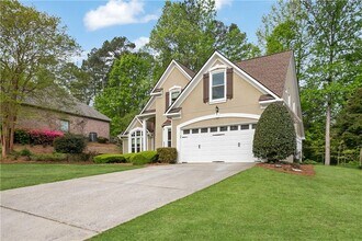 6285 Sterling Dr in Suwanee, GA - Building Photo - Building Photo