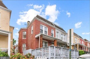 745 Gresham Pl NW in Washington, DC - Building Photo