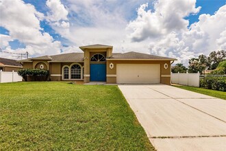 3036 Abbington St in North Port, FL - Building Photo - Building Photo