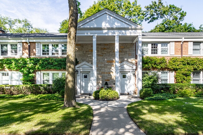 property at 605 4th St