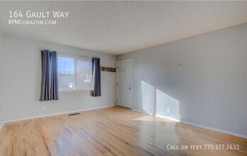 164 Gault Way in Sparks, NV - Building Photo - Building Photo