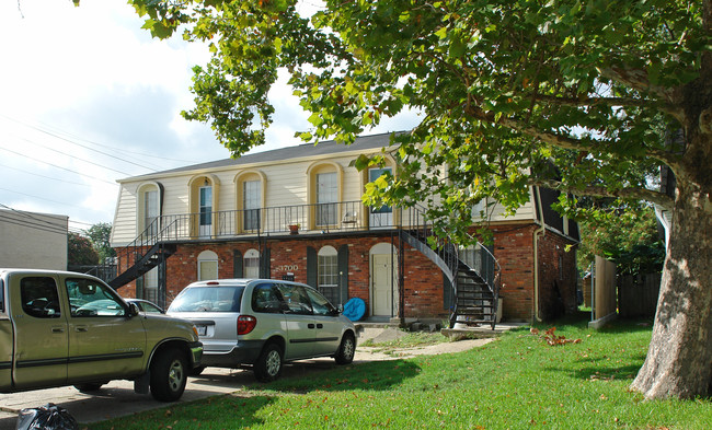 3702 Jean Pl in Metairie, LA - Building Photo - Building Photo