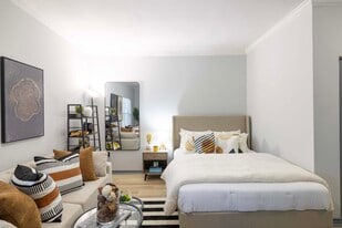 Valor Hill Apartments in San Antonio, TX - Building Photo