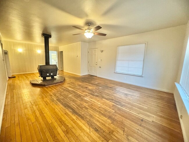 1027 Warner St in Chico, CA - Building Photo - Building Photo