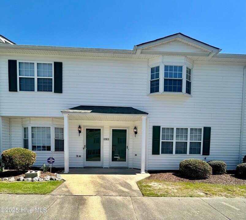 890 Spring Forest Rd in Greenville, NC - Building Photo