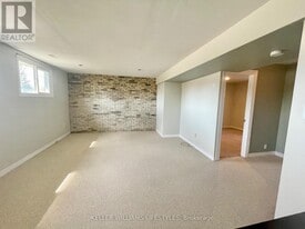 1463 Stoneybrook Crescent in London, ON - Building Photo