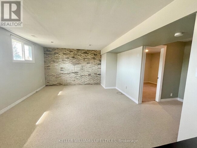 property at 1463 Stoneybrook Crescent