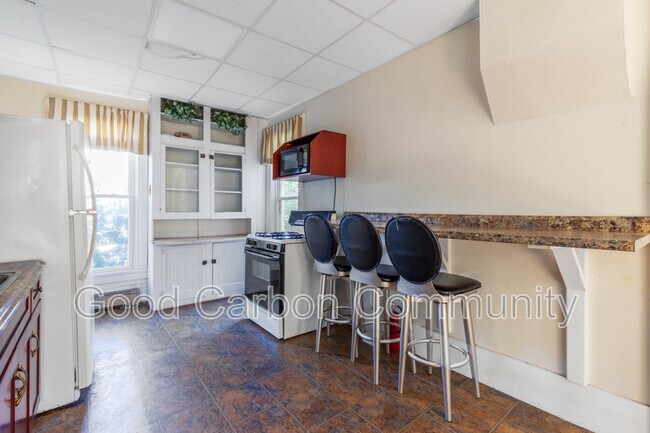 324 Temple St in Fredonia, NY - Building Photo - Building Photo