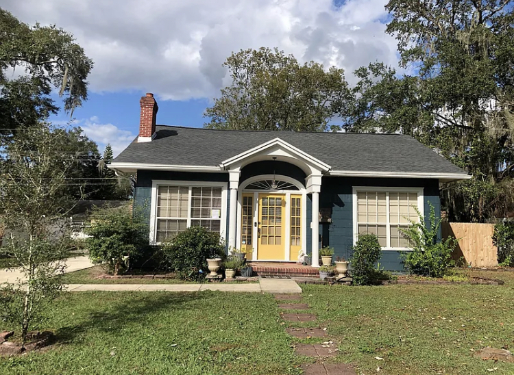 1618 Robertson St in Lakeland, FL - Building Photo