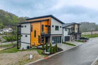 Reserve at Bellevue in Bellevue, KY - Foto de edificio - Building Photo