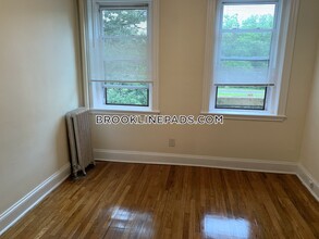 360 Riverway-Unit -4 in Boston, MA - Building Photo - Building Photo