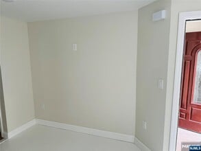 14 Elm St in Paterson, NJ - Building Photo - Building Photo