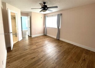 12760 Vista Isles Dr in Sunrise, FL - Building Photo - Building Photo