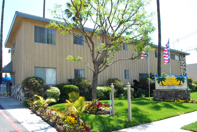 Valley View Apartments in Buena Park, CA - Building Photo - Building Photo