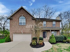 1702 Arrowhead Dr in Lebanon, TN - Building Photo