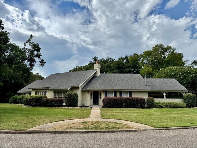 property at 2431 Midfield Dr