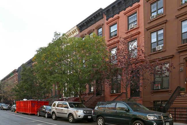 14 E 126th St in New York, NY - Foto de edificio - Building Photo