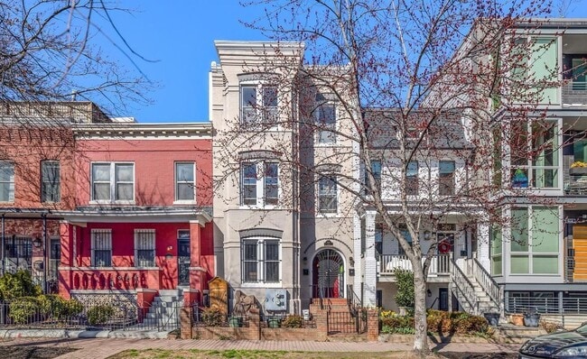 property at 504 L St NE