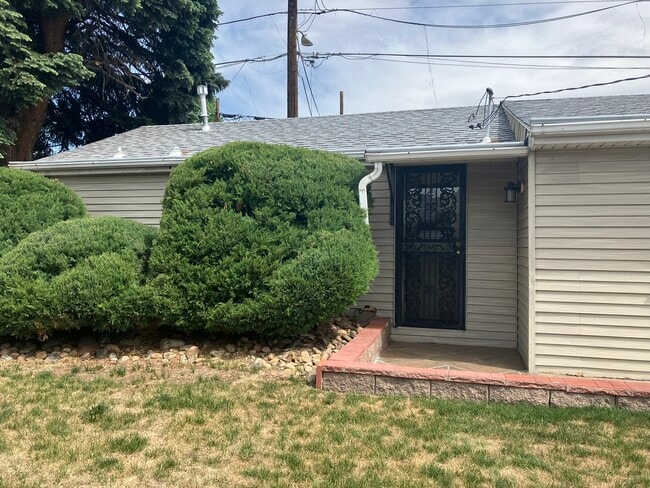 3339 W 39th Ave, Unit Carriage House in Denver, CO - Building Photo - Building Photo
