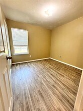11905 Grizzly Bear Dr in Fort Worth, TX - Foto de edificio - Building Photo