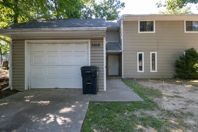 3616-3618 W Sugar Tree Ln, Unit 3618 Sugar Tree Lane in Columbia, MO - Building Photo - Building Photo