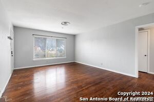 311 Karen Ln in San Antonio, TX - Building Photo - Building Photo