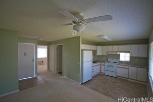 95-1178-1178 Maka?ika?i St in Mililani, HI - Building Photo