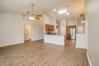2731 Creek Ridge Dr in Green Cove Springs, FL - Building Photo - Building Photo