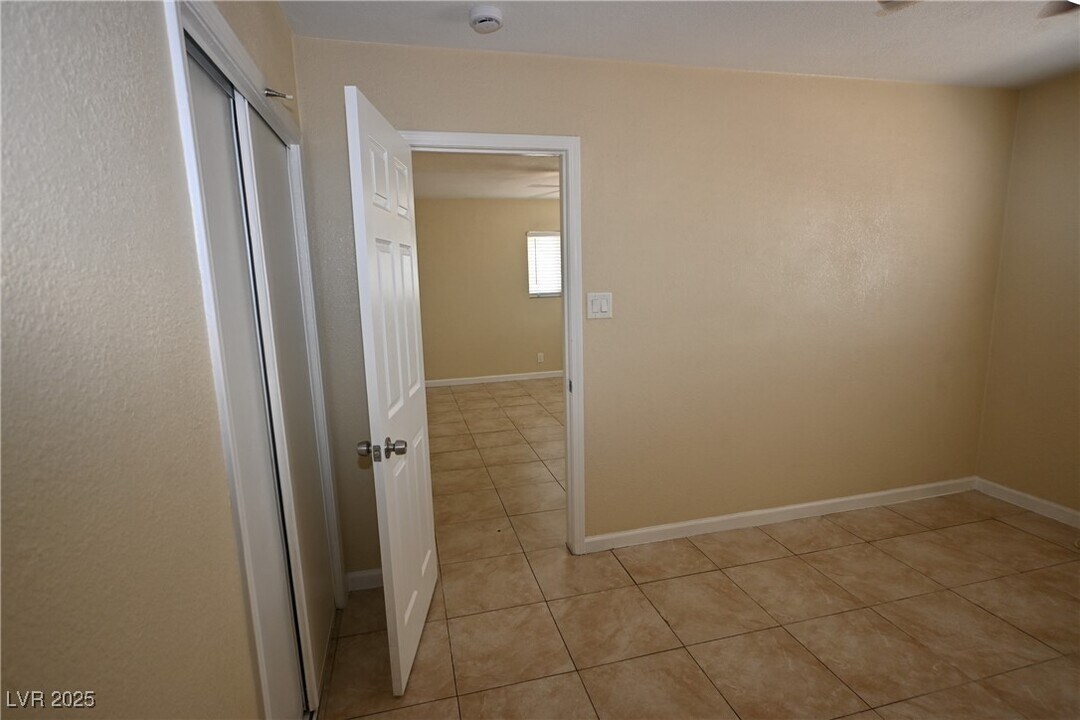 320 N 16th St in Las Vegas, NV - Building Photo