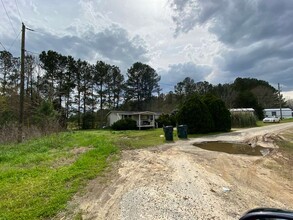 Pride Estates Mobile Home Park in Americus, GA - Building Photo - Building Photo