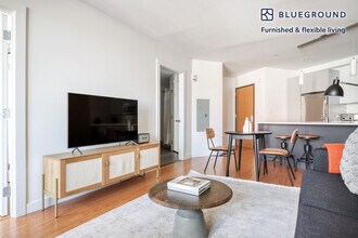 120 Kingston St, Unit FL21-ID832 in Boston, MA - Building Photo - Building Photo