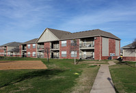 Grace Townhomes in Ennis, TX - Foto de edificio - Building Photo