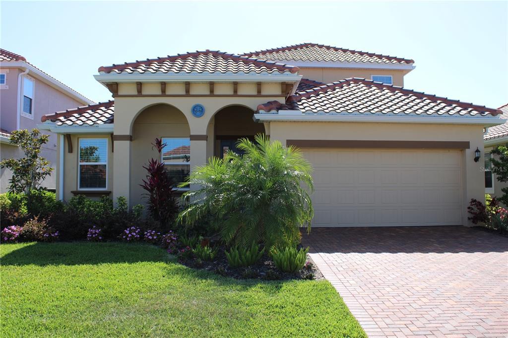 7116 Indus Valley Cir in Parrish, FL - Foto de edificio