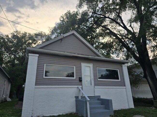 property at 1307 S Blaine St