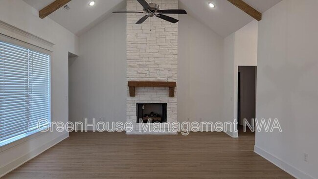 3008 E Coolridge St in Fayetteville, AR - Building Photo - Building Photo