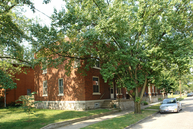 133-147 W 6th Ave in Columbus, OH - Foto de edificio - Building Photo