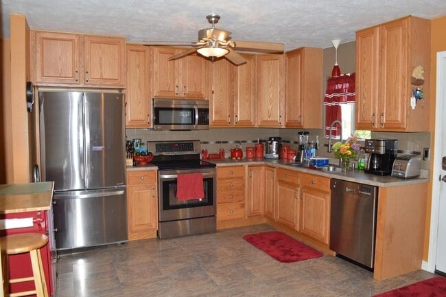 property at 1418 Ridgeway Ave