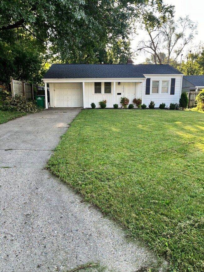 property at 1039 65th St