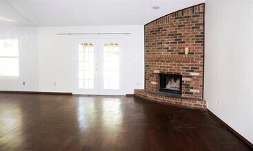 6205 Maple Springs Dr in Arlington, TX - Building Photo - Building Photo