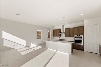 179 Marlette Crk Pl in Las Vegas, NV - Building Photo - Building Photo