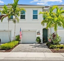 1806 SE Ocean Cove Way in Stuart, FL - Building Photo