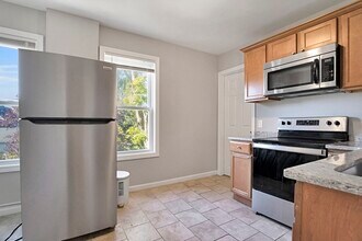 34 Kellogg St in Westfield, MA - Building Photo - Building Photo
