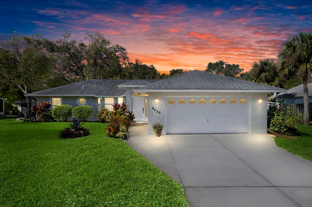 4029 57th Terrace in Vero Beach, FL - Building Photo