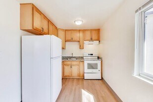 5677 Hoffman Ct in San Jose, CA - Building Photo