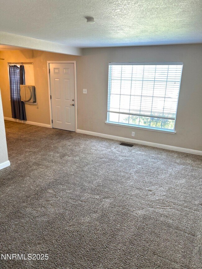 1675 Harvard Wy in Reno, NV - Building Photo - Building Photo