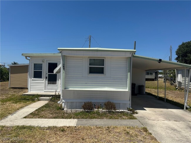 property at 140 Lamplighter Ln