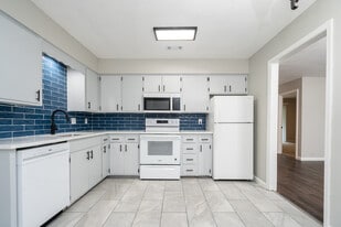 2507 Winterbrook Dr in Lawrence, KS - Building Photo