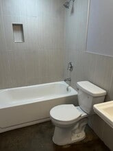 704 W 34th St in Austin, TX - Building Photo - Building Photo